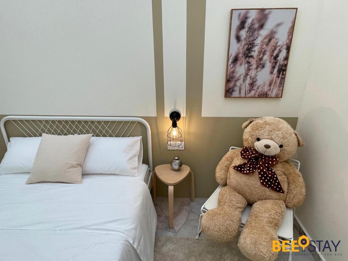 Jenjarum Jenjarom Modern Homestay מראה חיצוני תמונה