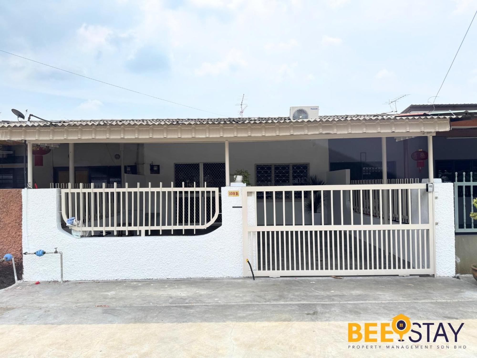 Jenjarum Jenjarom Modern Homestay מראה חיצוני תמונה